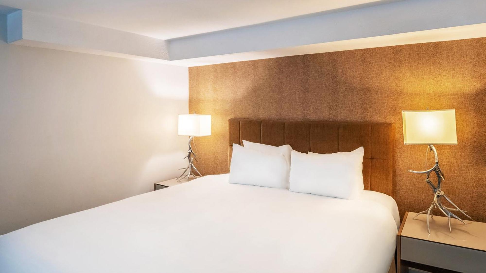 Executive Inn Уистлер Экстерьер фото