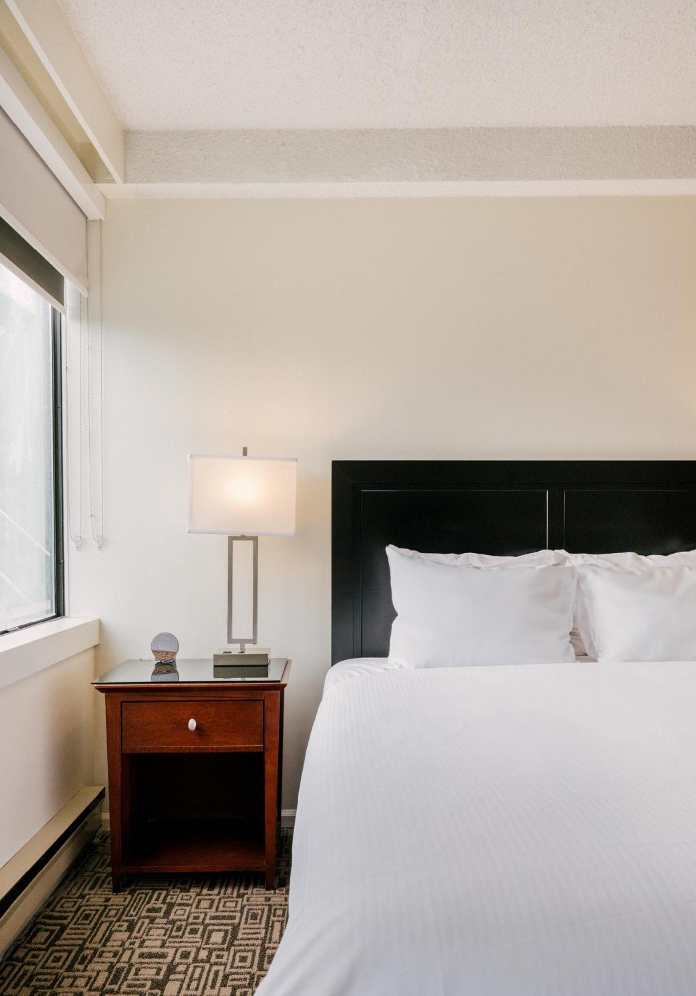 Executive Inn Уистлер Экстерьер фото