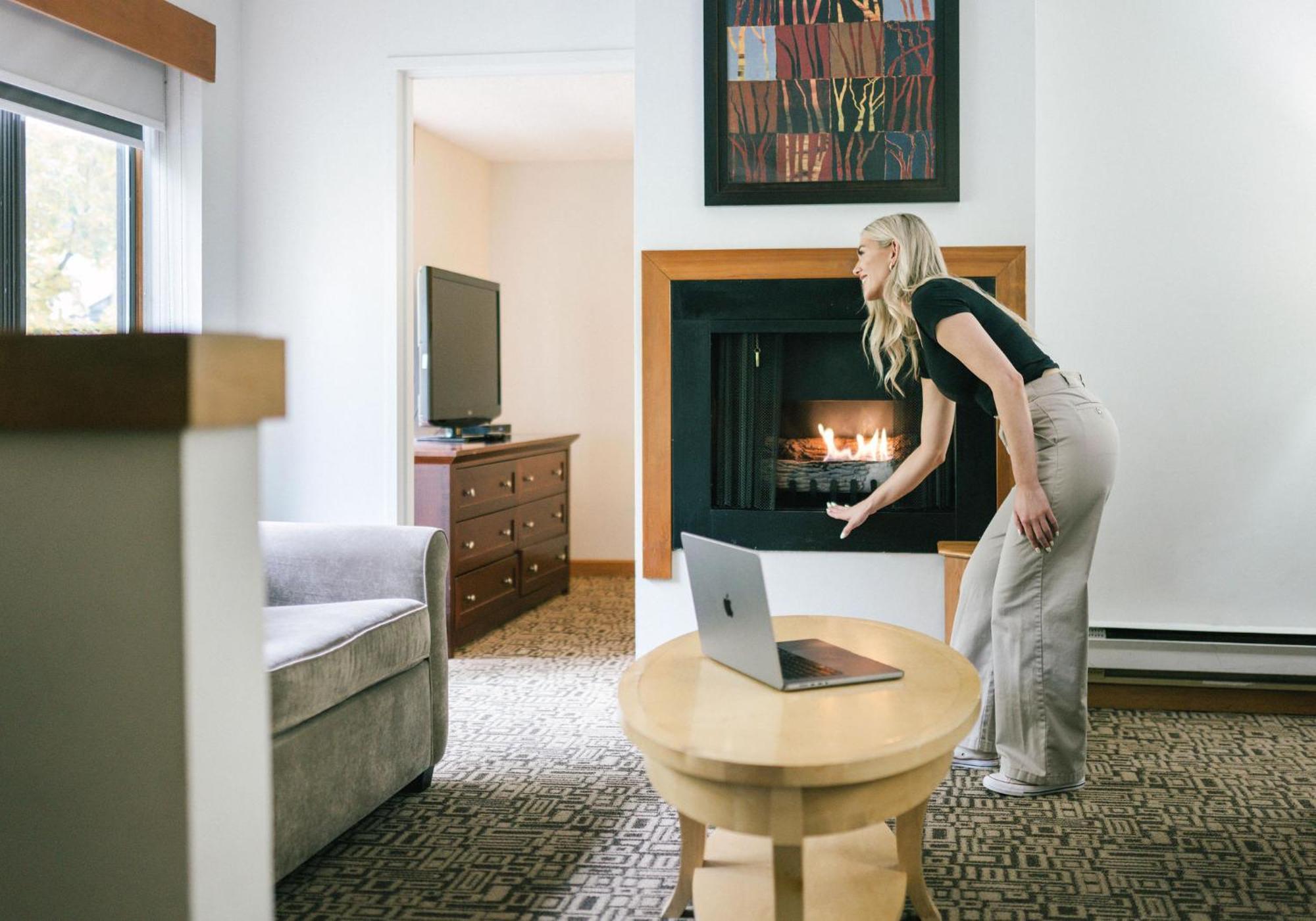 Executive Inn Уистлер Экстерьер фото