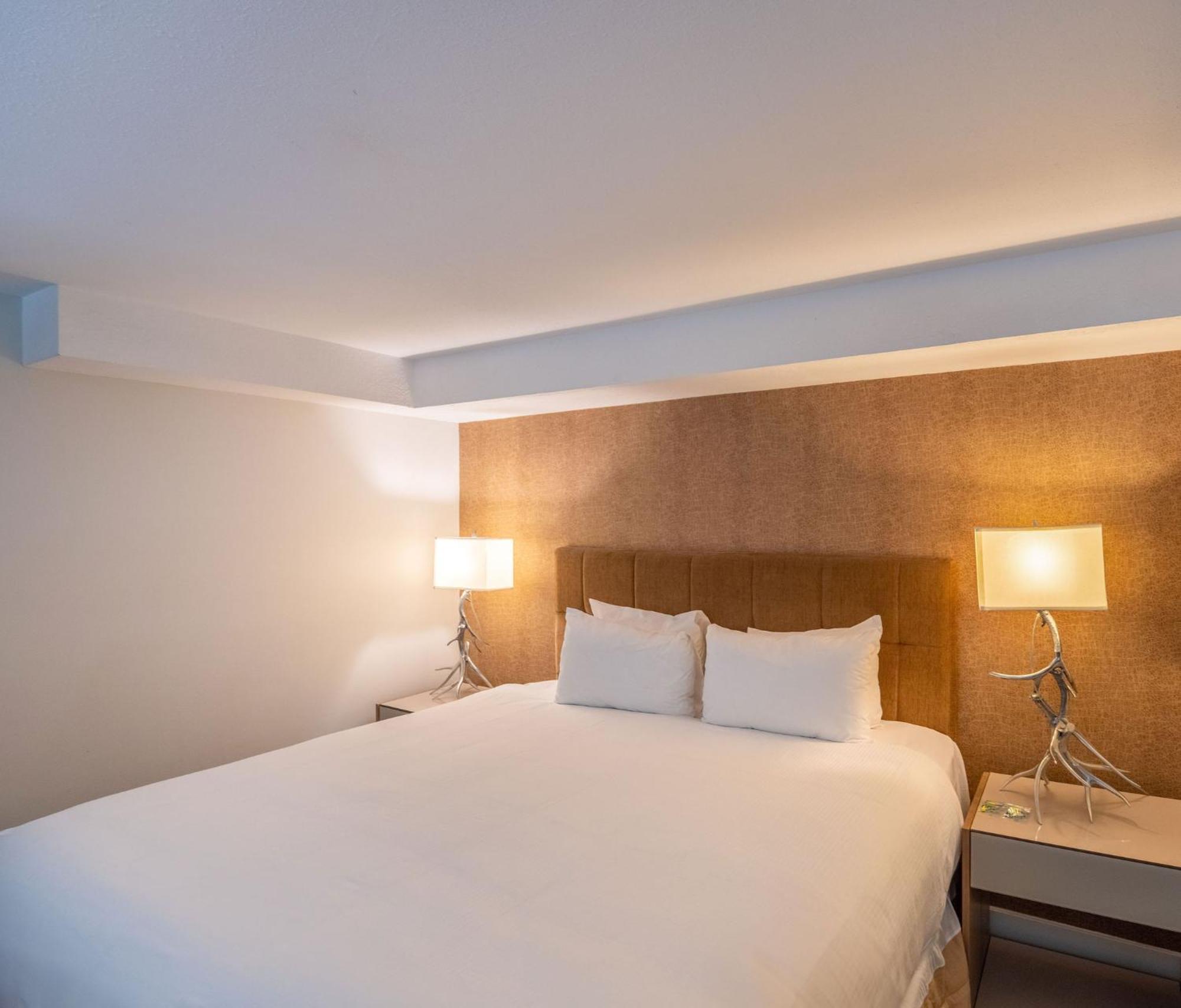 Executive Inn Уистлер Экстерьер фото